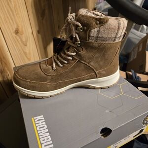 Khombu Women's Lace Up Boots - Tan and White